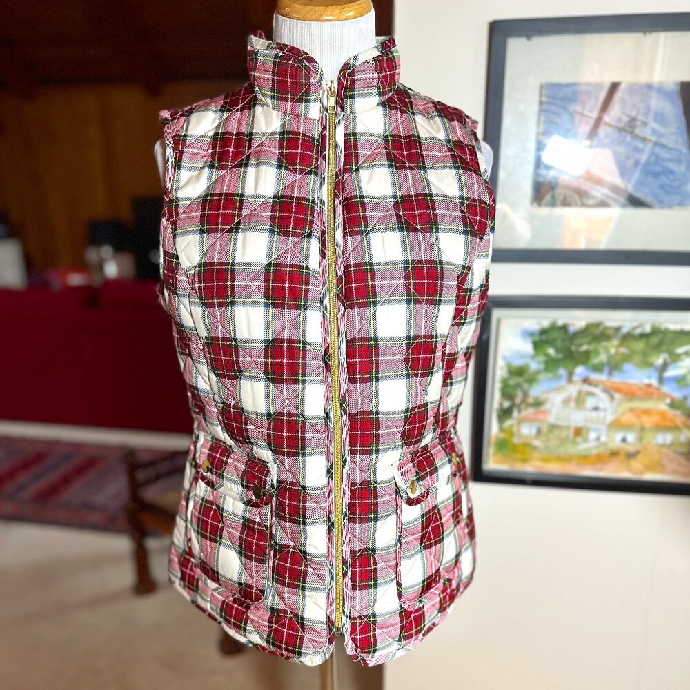 ST. JOHN'S BAY Quilted Ivory Red, Blue, Green Plaid Tartan Vest – S